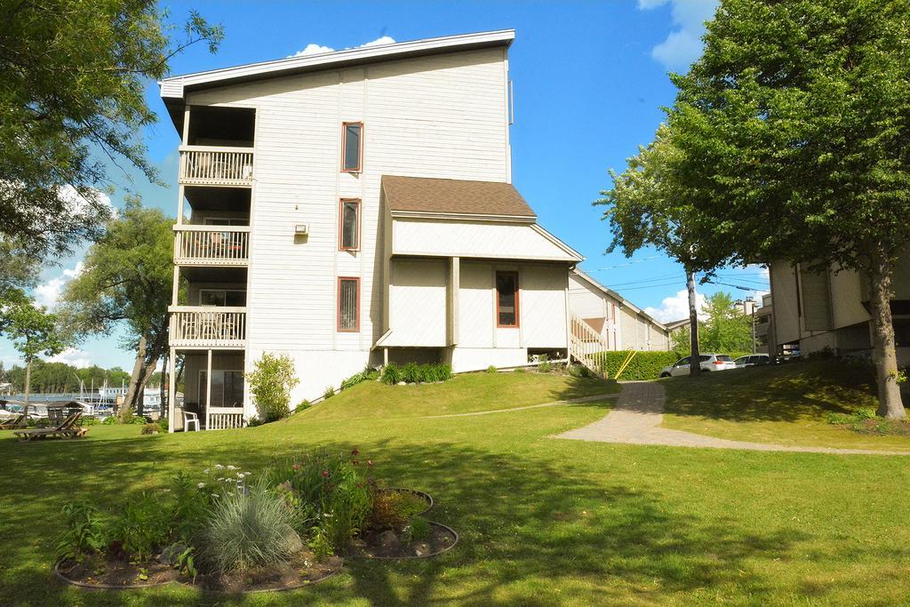 Condos Memphrémagog Exterior foto